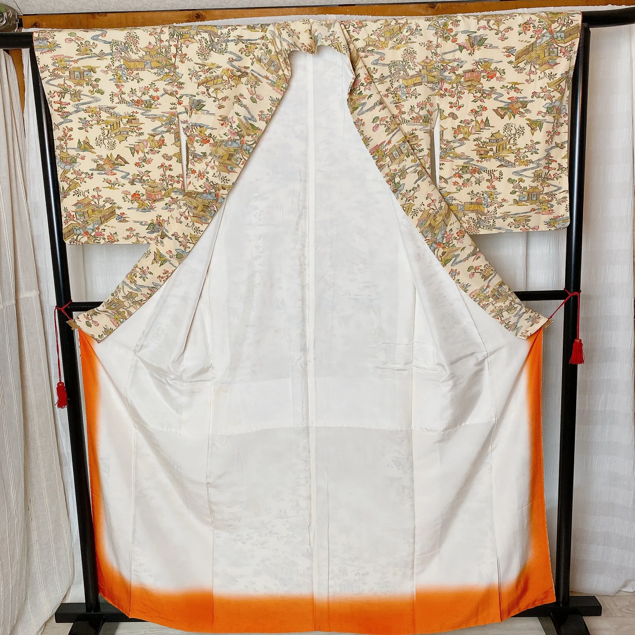 Beige Japanese Kimono, Landscape, Authentic Silk, Cream White, Vintage silk, Unique and Stand Out, Luxurious Garment, Nature