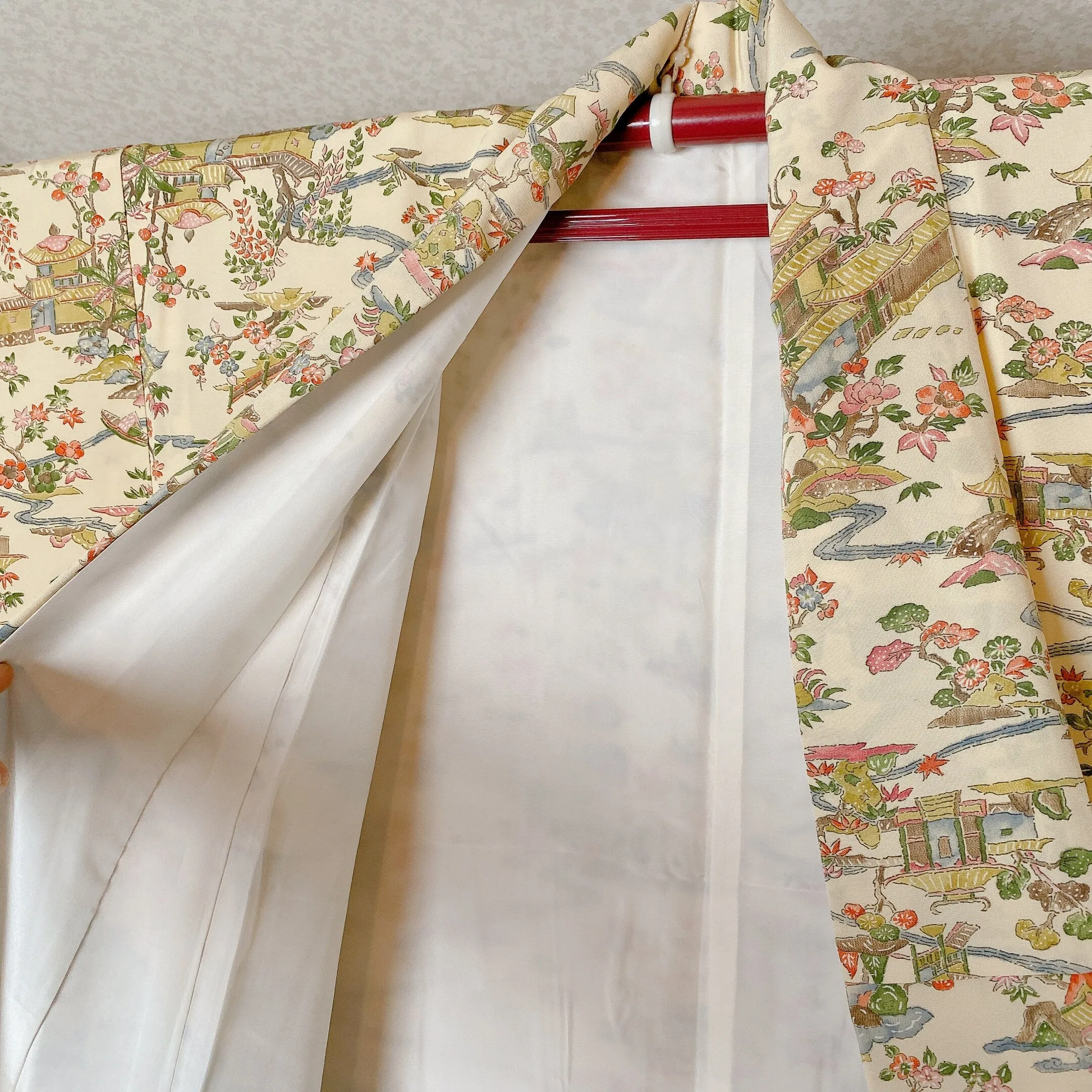 Beige Japanese Kimono, Landscape, Authentic Silk, Cream White, Vintage silk, Unique and Stand Out, Luxurious Garment, Nature
