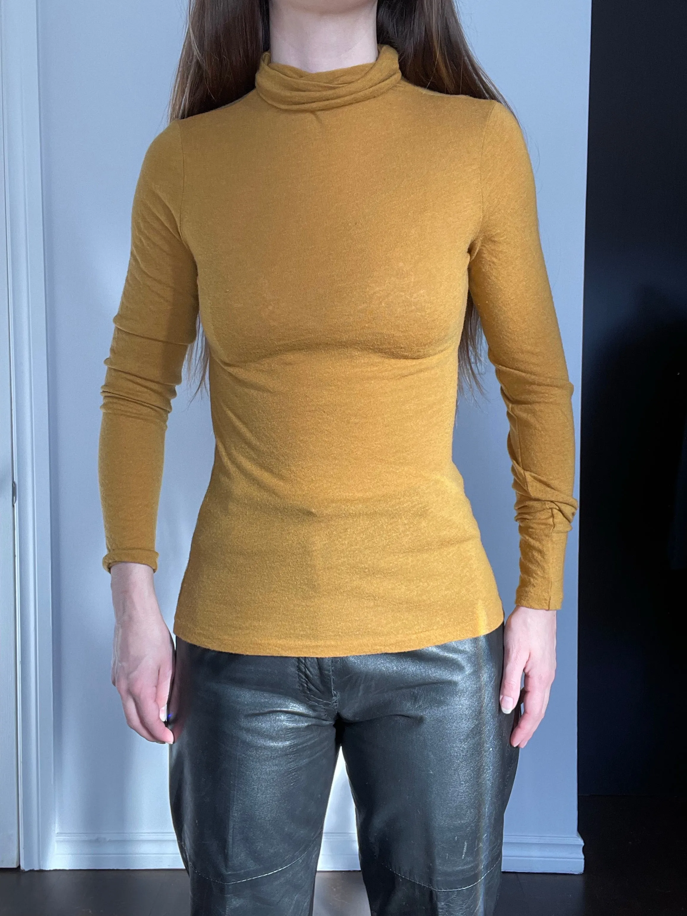 Club Monaco Soft Mustard Turtleneck - XS