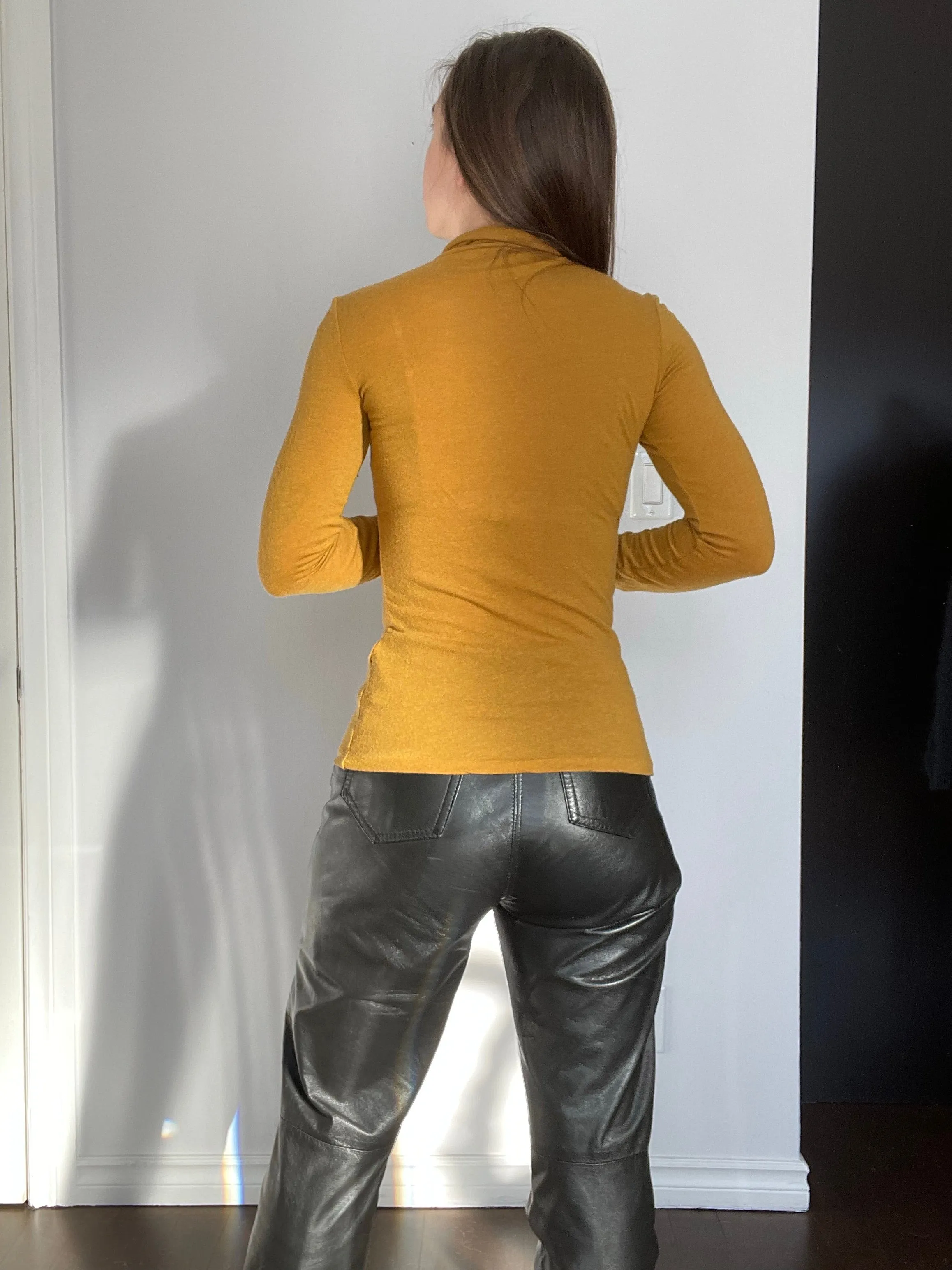 Club Monaco Soft Mustard Turtleneck - XS