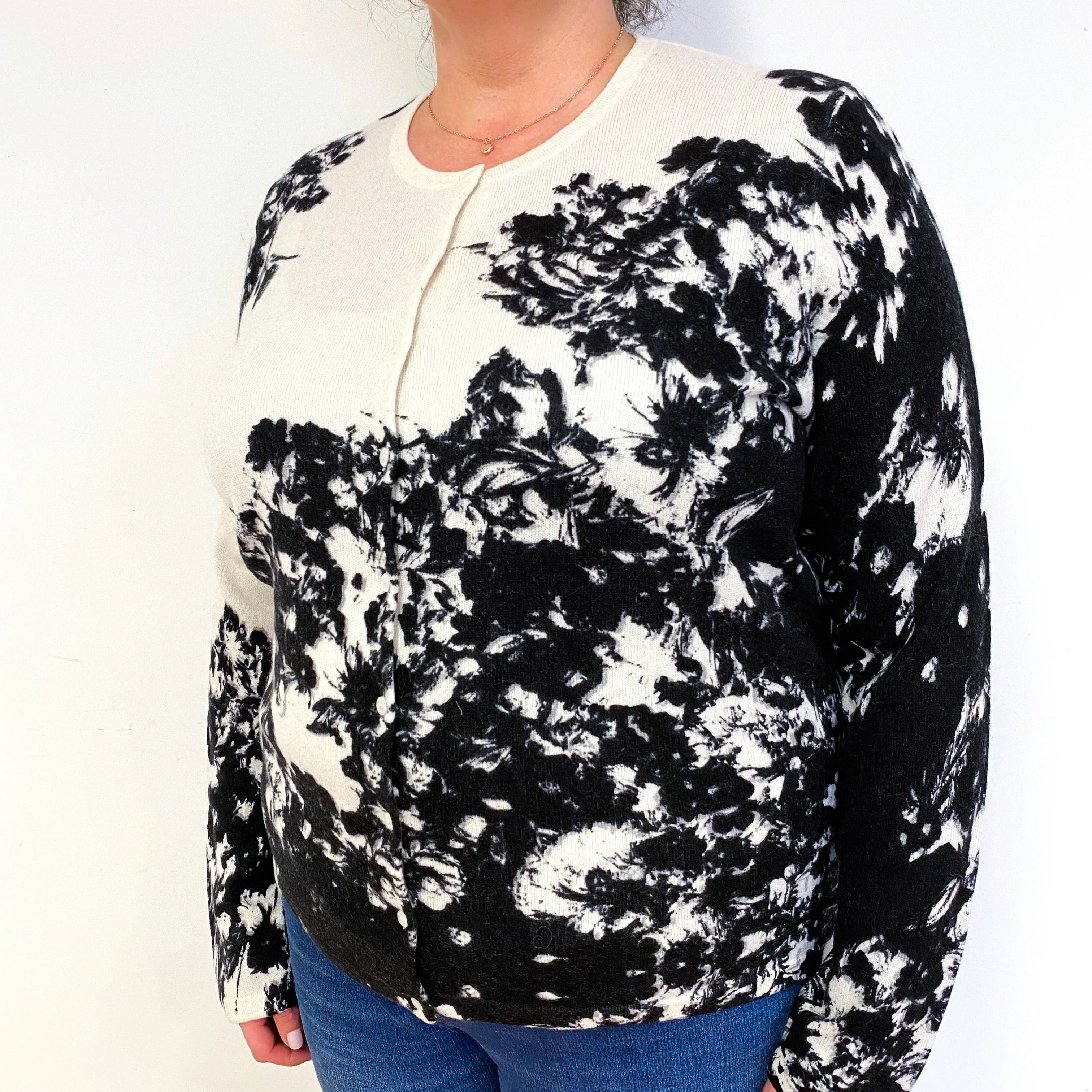 Cream Black Floral Cashmere Crew Neck Cardigan Extra Extra Large