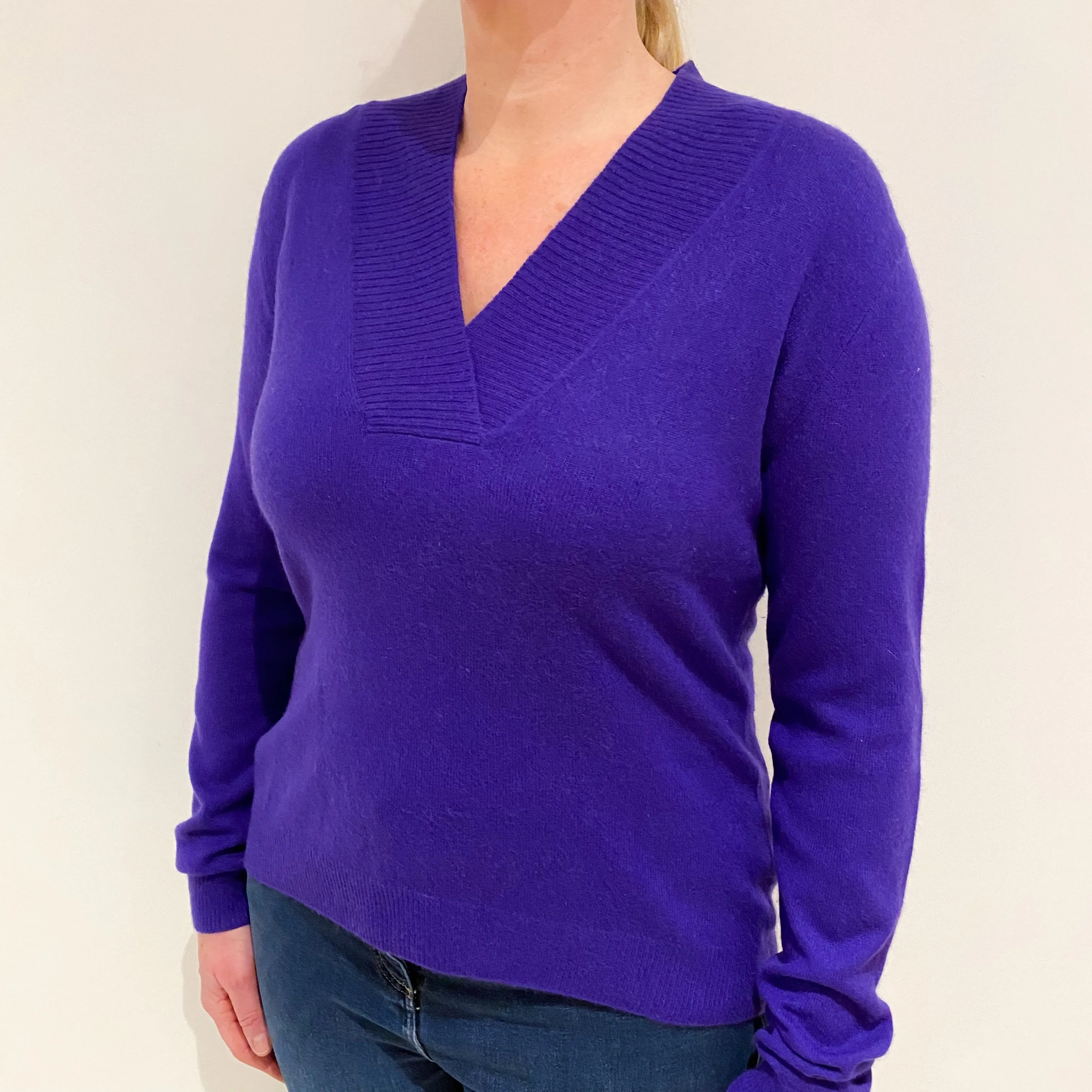 Deep Pansy Purple Cashmere V-Neck Jumper Large