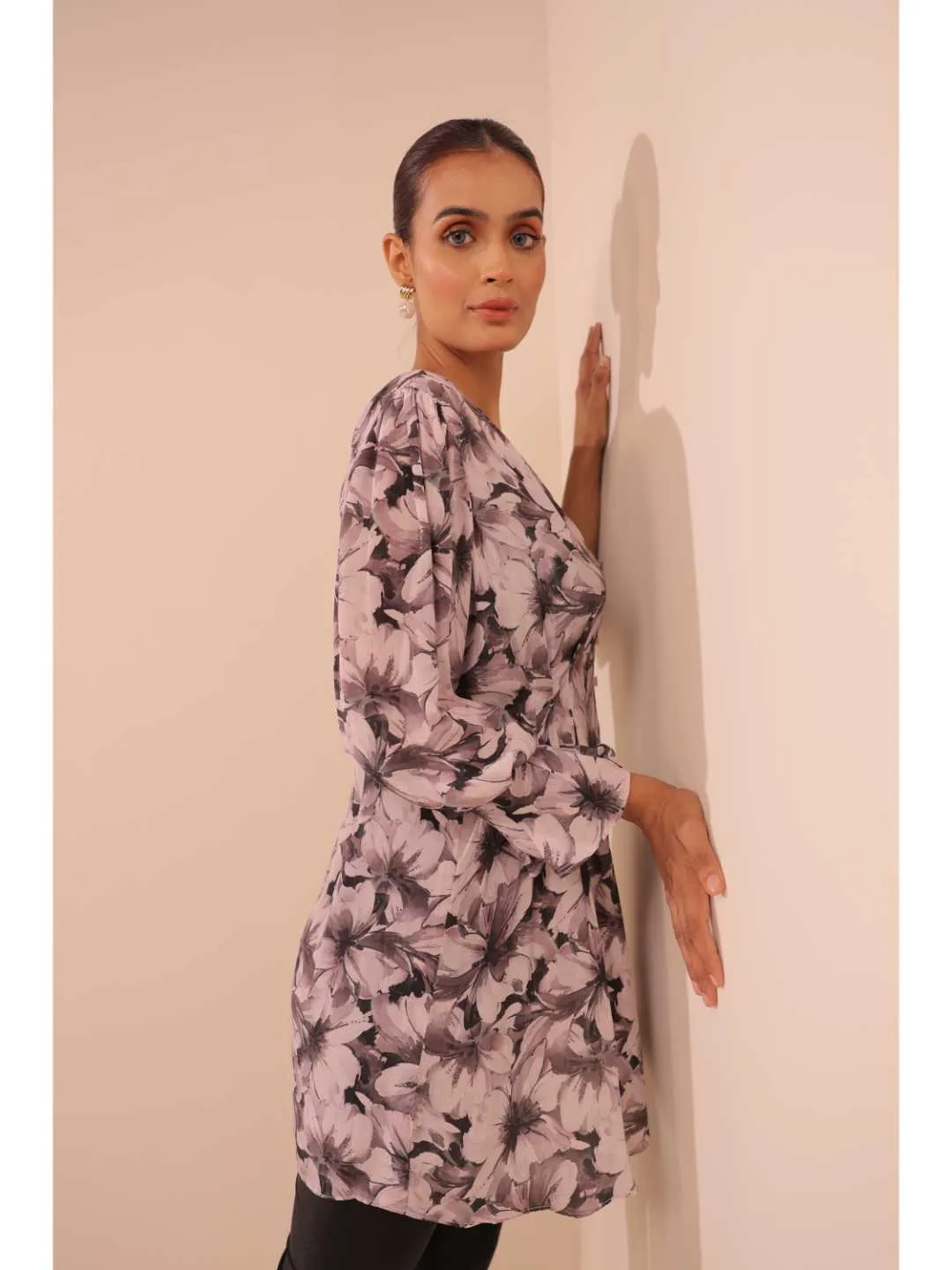 elegant natural crepe  abstract floral printed V Neck three dart button down top with fix puff sleeve. - White