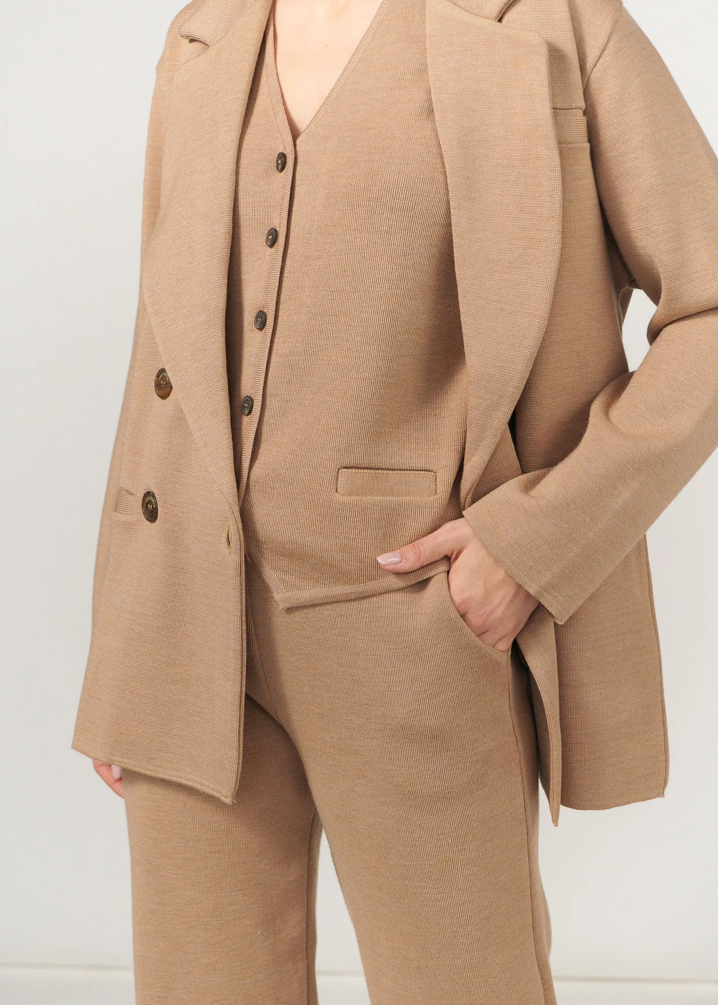 Galante Knitted 100% Merino Waistcoat Beige