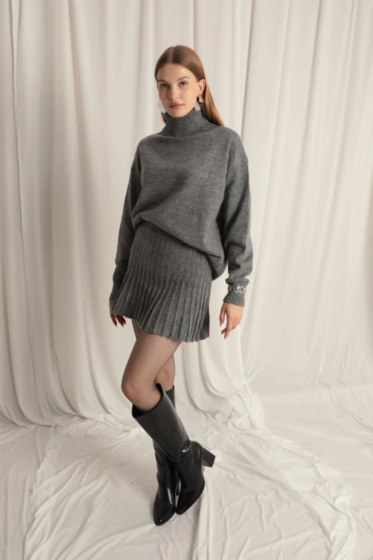 Knitwear Fabric Turtleneck Sweater Anthracite Skirt Set