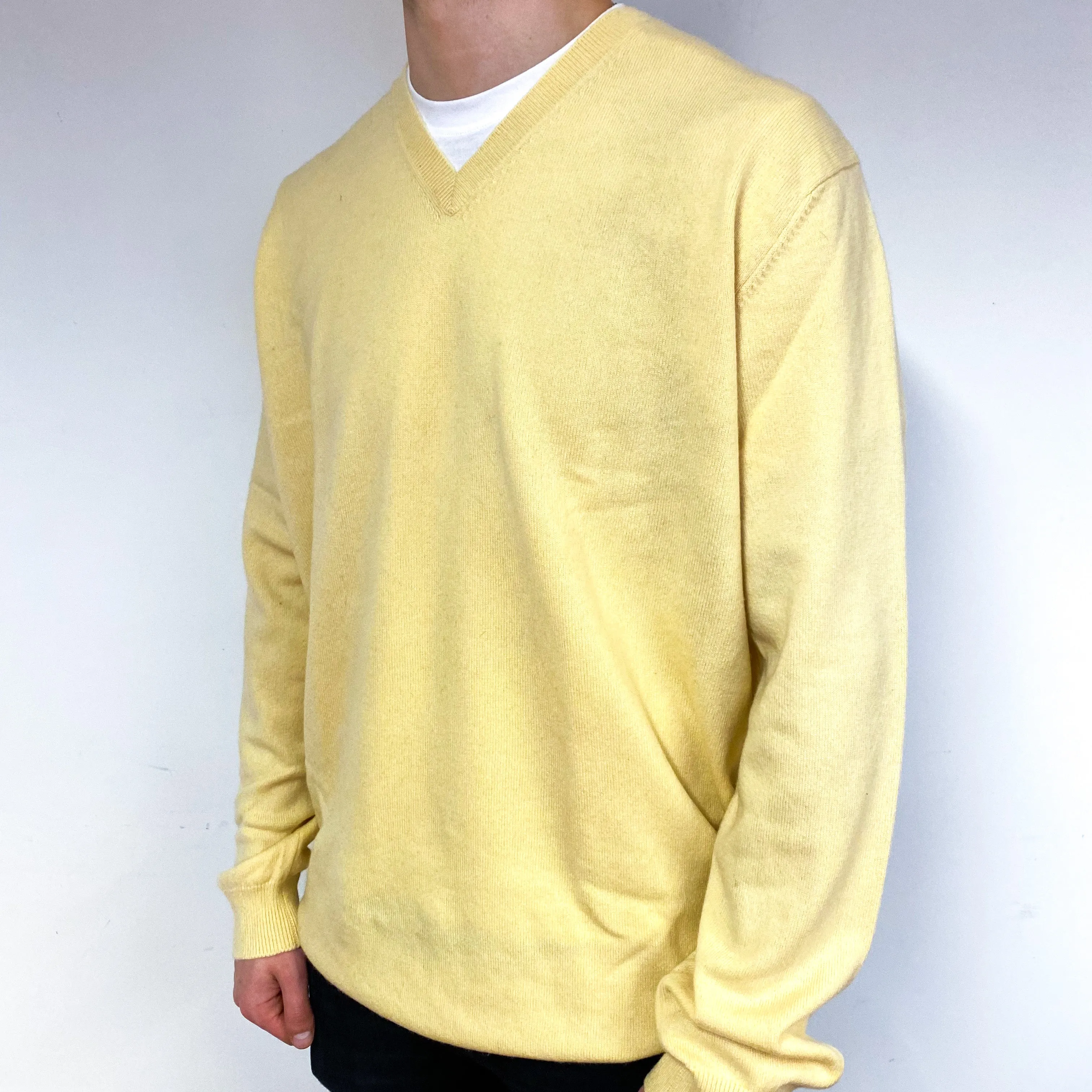 Men's Pale Yellow Cashmere V-Neck Jumper Extra Extra Large Tall