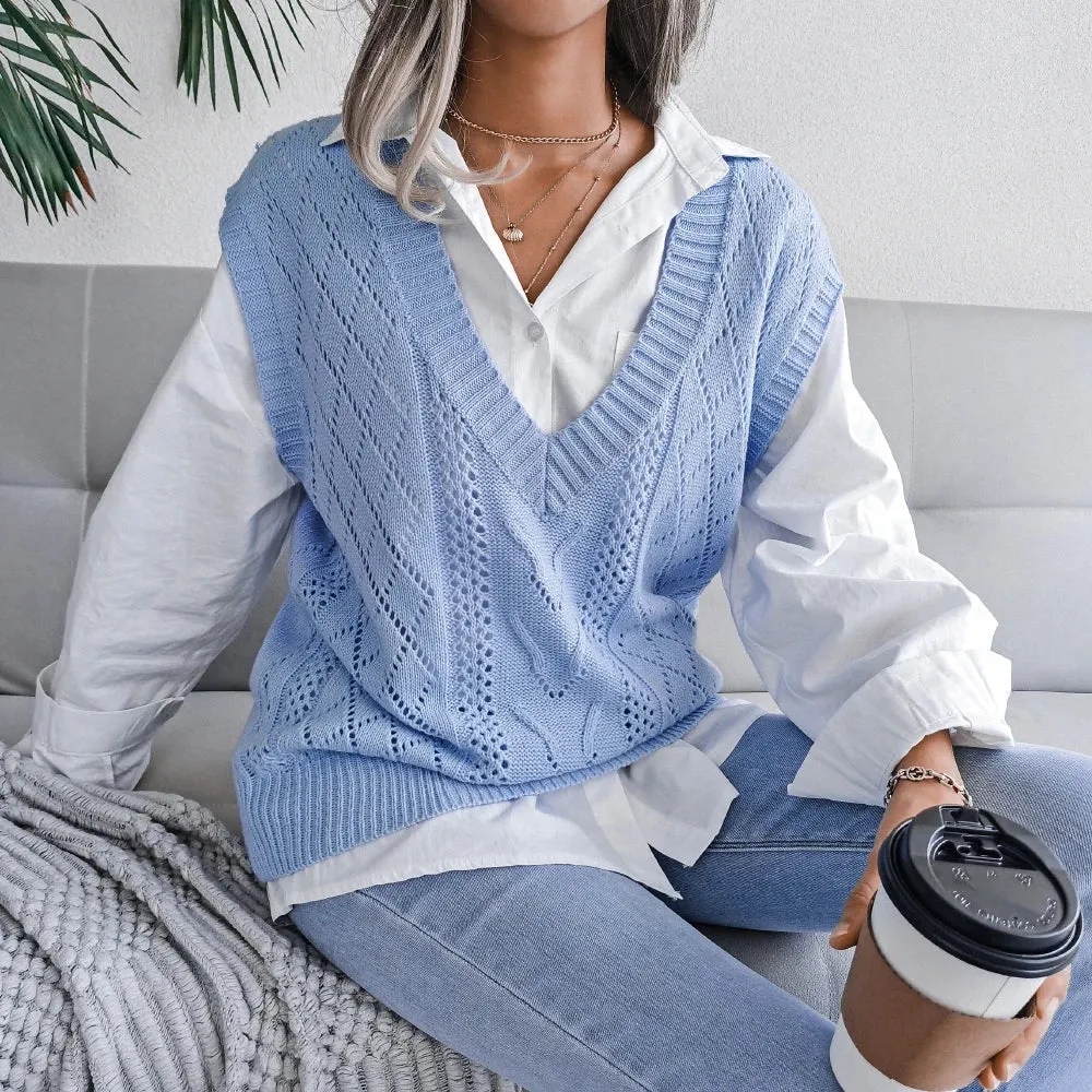 Scarlet - V-Neck Knitted Vest