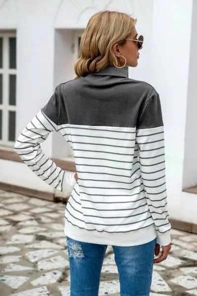 Striped Contrast Turtleneck Sweater in 5 Colors