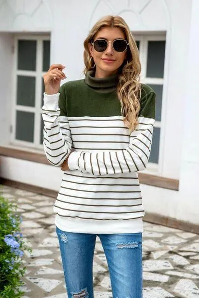 Striped Contrast Turtleneck Sweater in 5 Colors