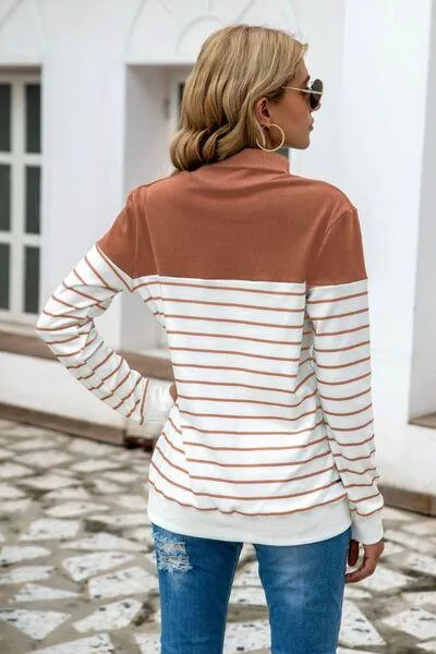 Striped Contrast Turtleneck Sweater in 5 Colors
