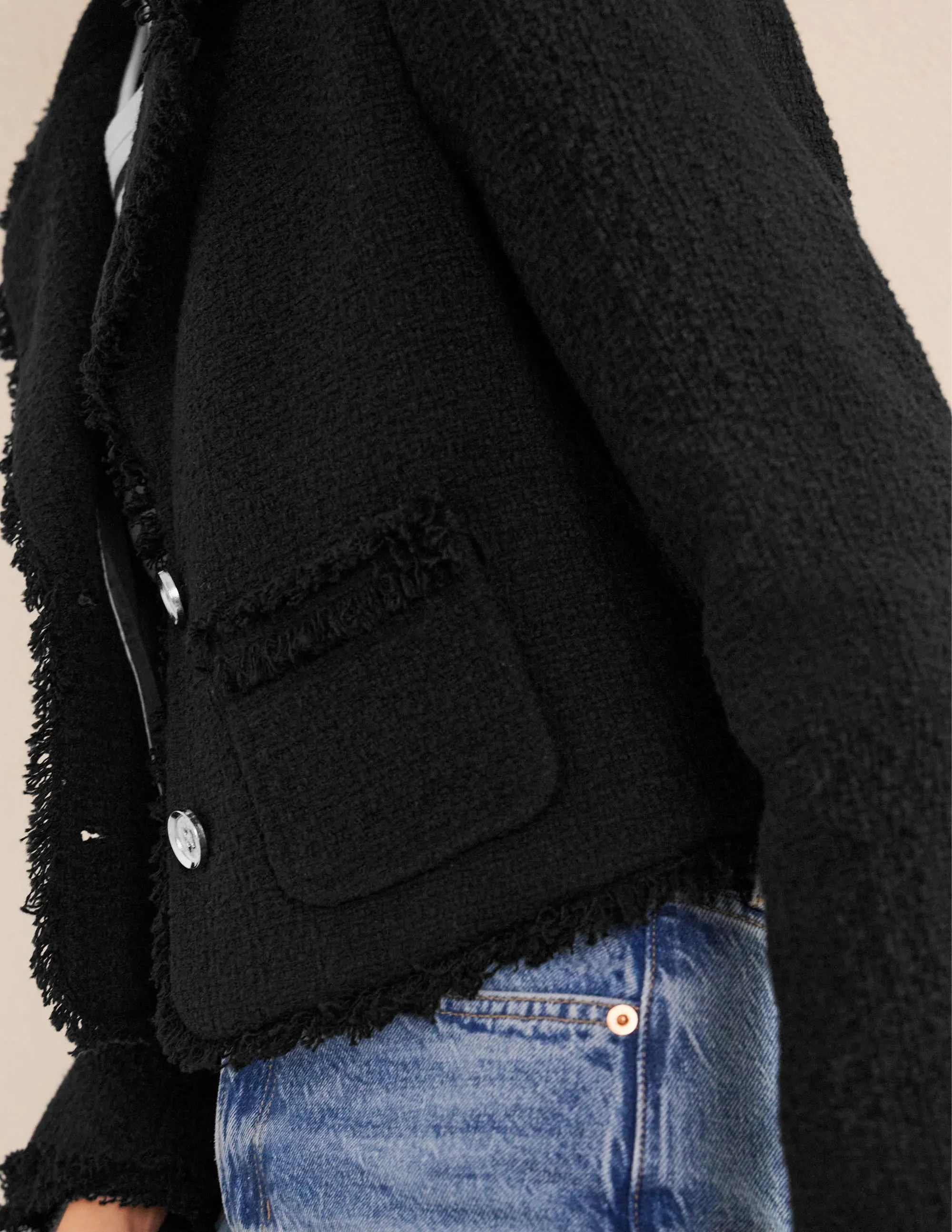 Textured Fitted Cropped Jacket-Black