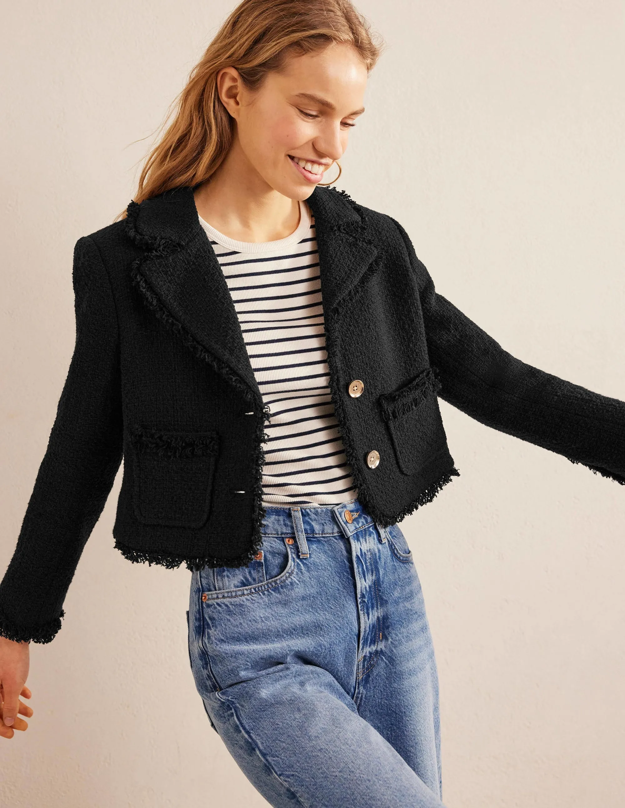 Textured Fitted Cropped Jacket-Black