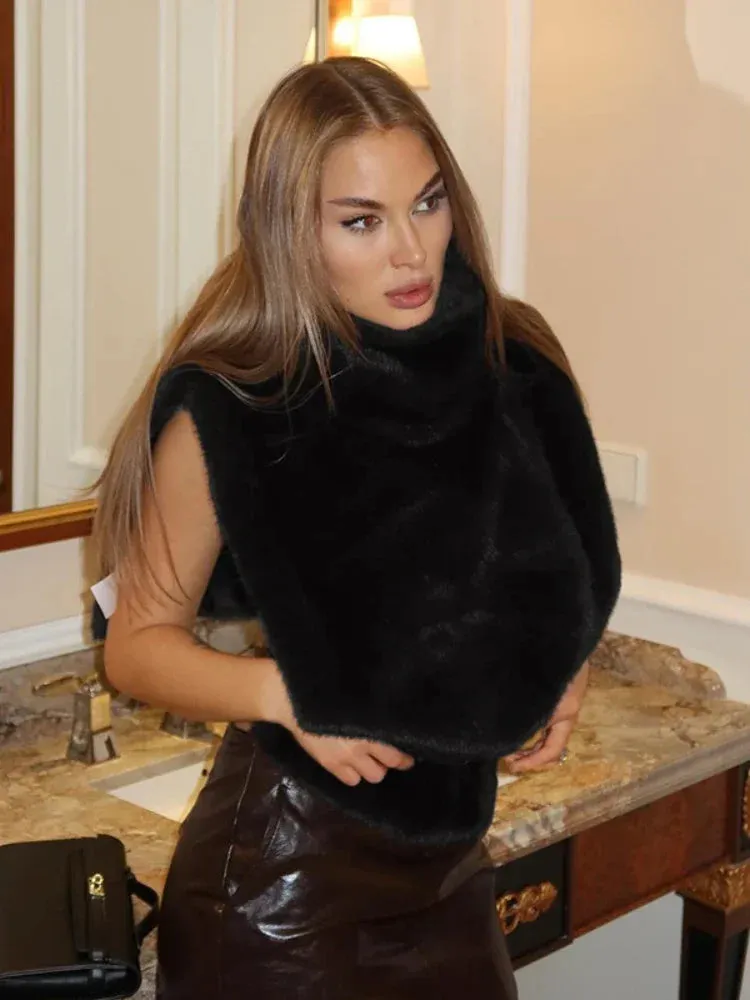 Turtleneck Faux Fur Sleeveless Jacket
